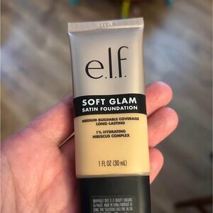 e.l.f. Soft Glam Satin Foundation